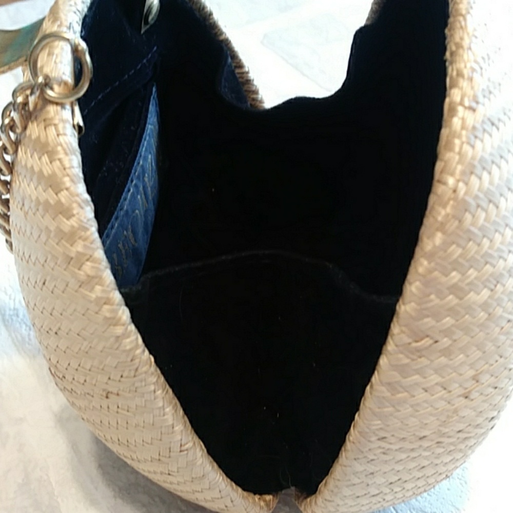Bequizo puffy straw bag.. - Picture 3 of 8